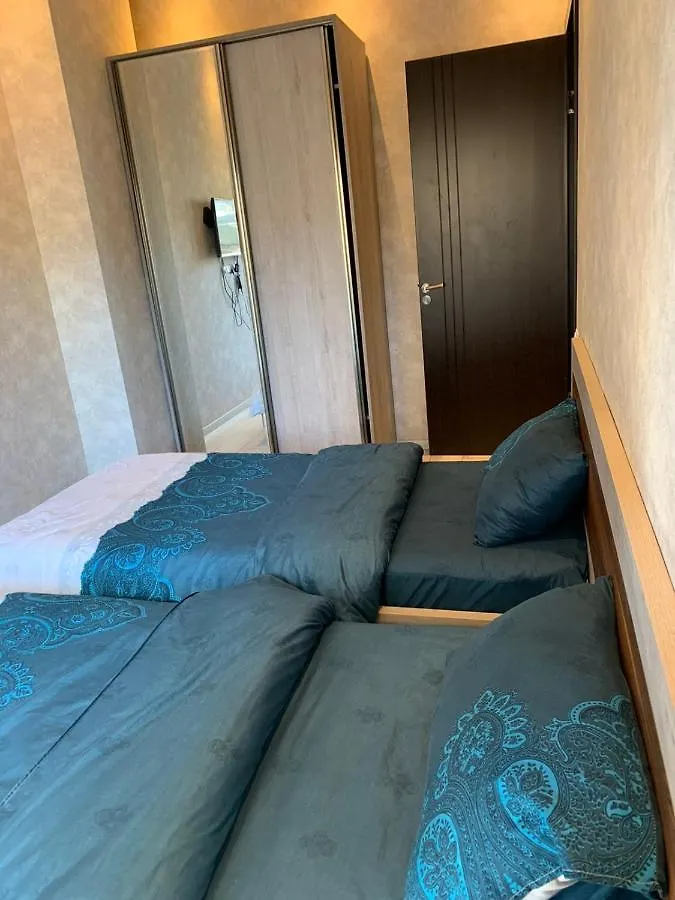 Apartment Three Bedroom In Saburtalo Tbilisi 0*,  Gruzie